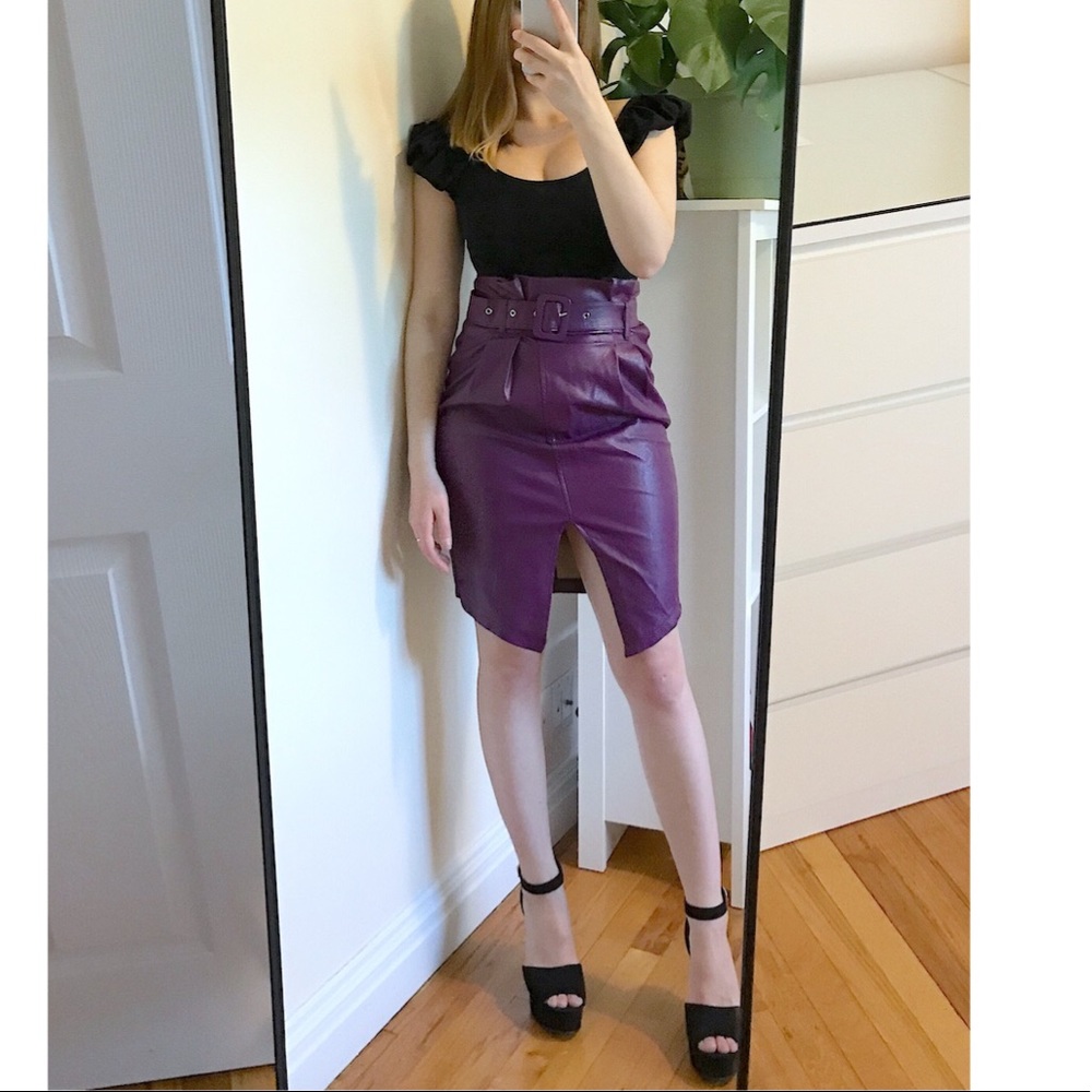 VINTAGE leather skirt so sexy Size S.